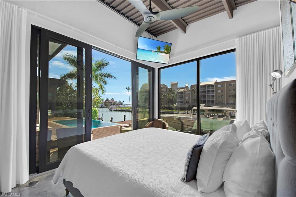 MARCO BEACH - Residential