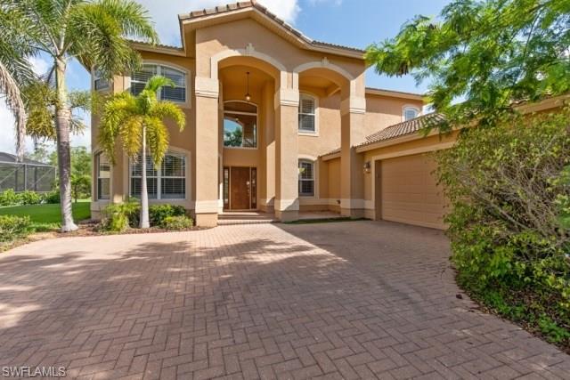 This is an Auction. Spacious home with 5 beds and 3 baths home sits on a lot size of +/- 0.26 acres. Home
offers room for relaxing and entertaining. Enjoy the outdoors in your enclosed lanai by the pool. Low
HOA fees and great amenities are available at Bella Terra. Community amenities include a resort style
pool and spa, exercise room, tennis and pickleball courts, sand volleyball, basketball, in-line skating rink,
bocce ball and baseball field! Located close to shopping, dining, I-75, beaches, schools, and airport. Don't
miss this great opportunity. Schedule a visit and make your offer now.
This