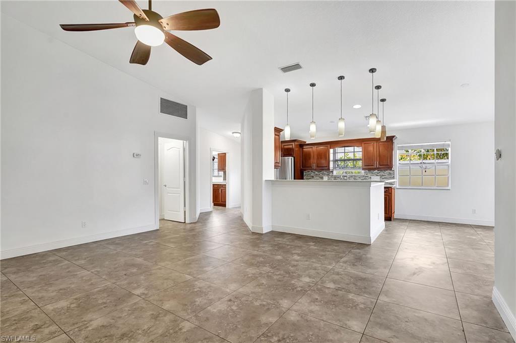 ISLAND WALK - Residential Lease