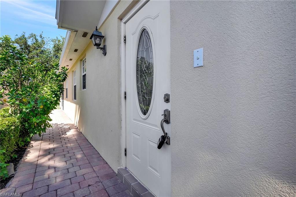 ISLAND WALK - Residential Lease