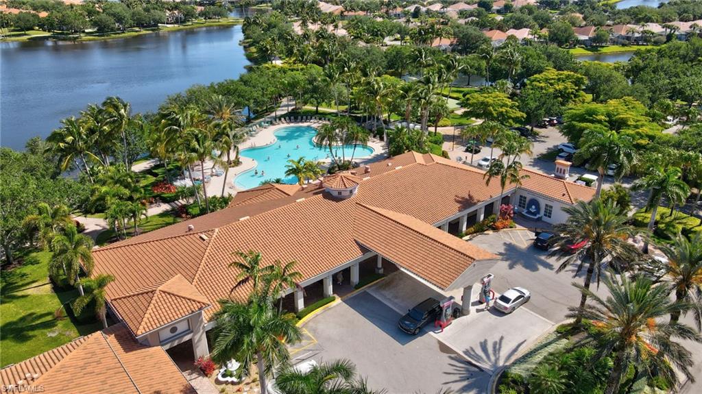 ISLAND WALK - Residential Lease