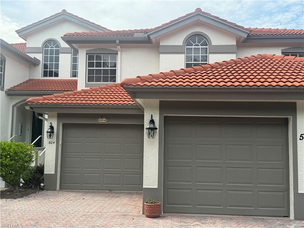 LAGUNA ROYALE - Residential Lease