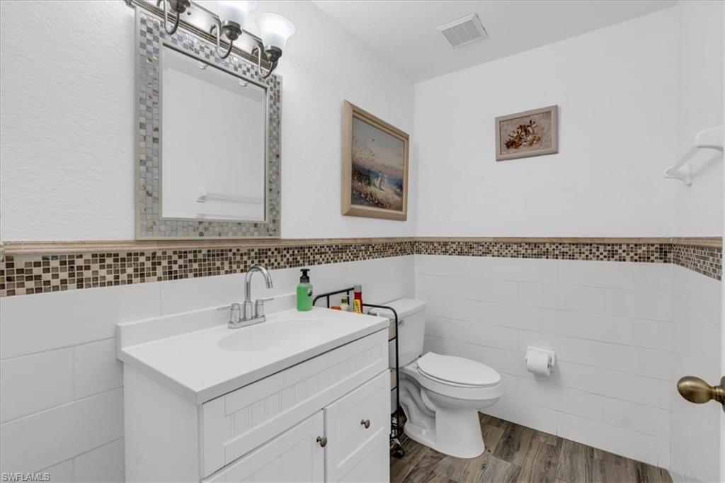 OAK CREST VILLAS - Residential Lease