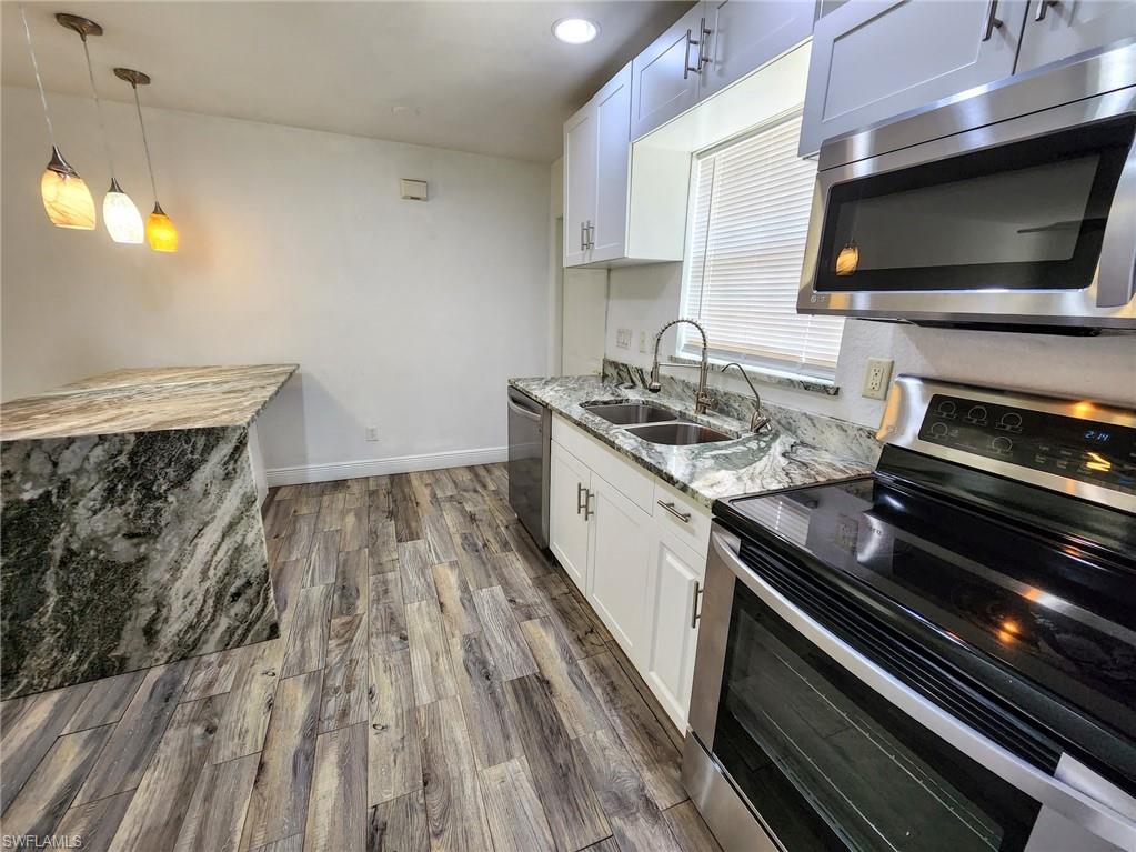 OAK CREST VILLAS - Residential Lease