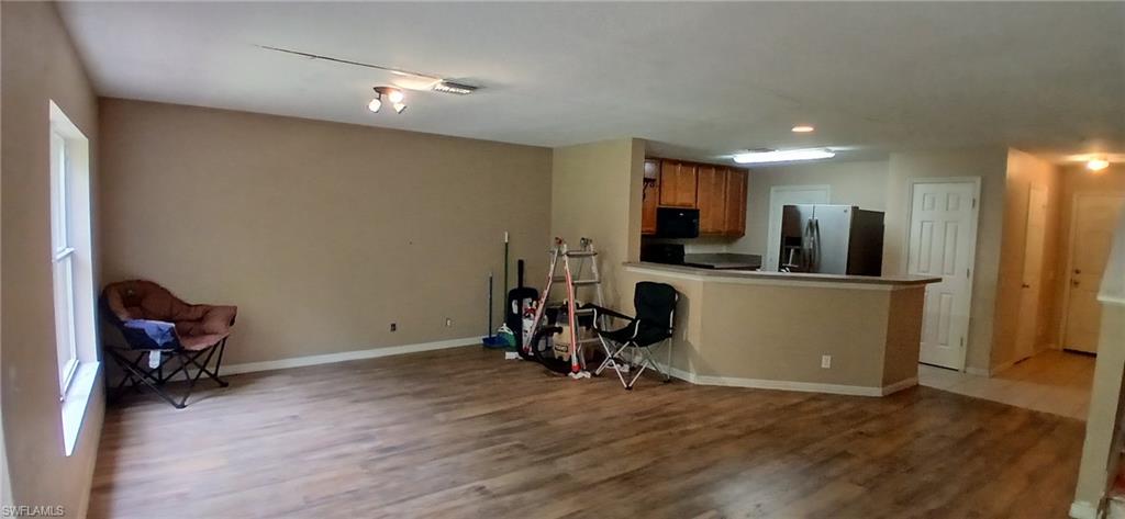 BAYSHORE COMMONS - Residential