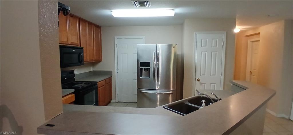 BAYSHORE COMMONS - Residential