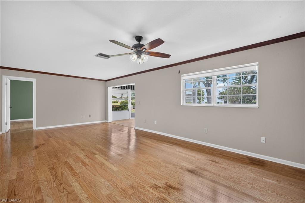 MYERLEE CIRCLE CONDO - Residential