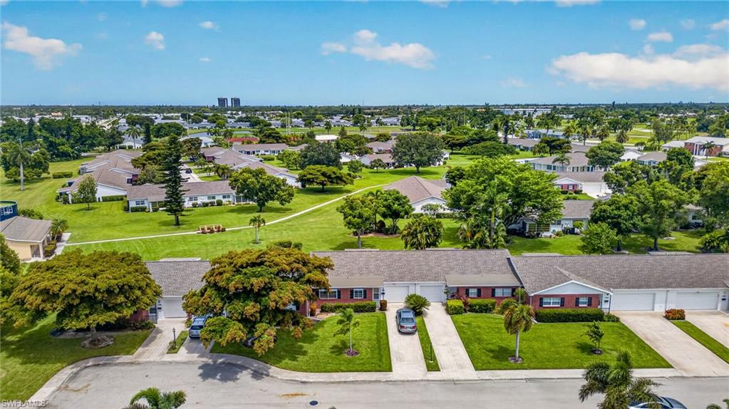 MYERLEE CIRCLE CONDO - Residential