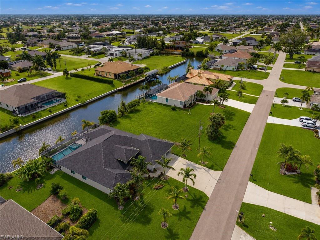 CAPE CORAL - Land