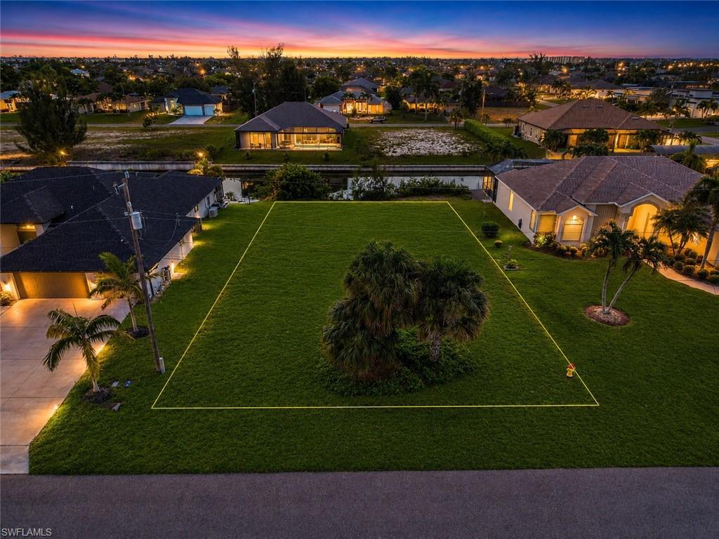 LOWEST PRICED GULF ACCESS LOT SOUTH OF VETERANS PKWY!

One of the few remaining Gulf access homesites in this highly desirable Southwest Cape Coral neighborhood. Located in Flood Zone X500 with NO HOA, this is an exceptional opportunity to build your dream home or invest in one of Cape Coral's most sought-after boating areas. New construction homes in the neighborhood are selling anywhere from $865,000 to over $1.3 million, making this an outstanding opportunity to secure one of the area's best waterfront values. Enjoy a quiet residential setting just 5 minutes from shopping, restaurants, parks, and Palmetto-Pine Country Club. Gulf access lots in this neighborhood are becoming increasingly rare, making this one of the best values currently available.