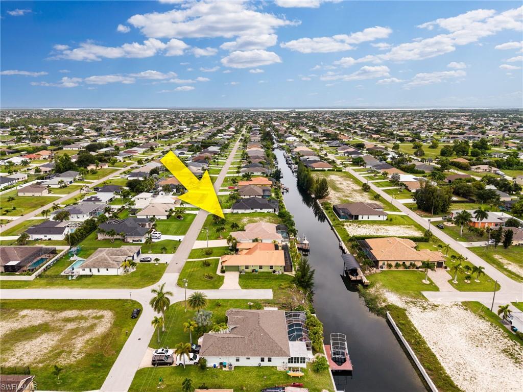 CAPE CORAL - Land