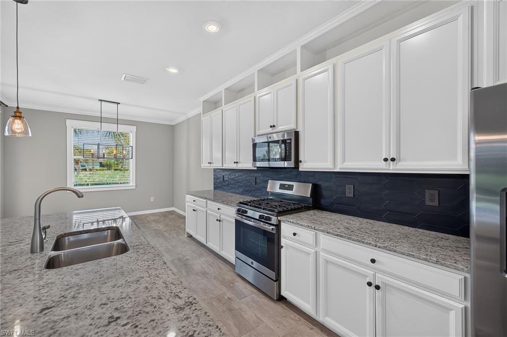 TRAILS EDGE - Residential