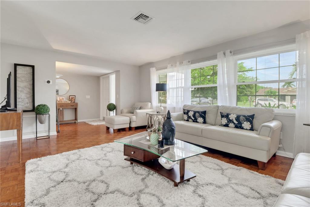 LAKEWOOD - Residential Lease