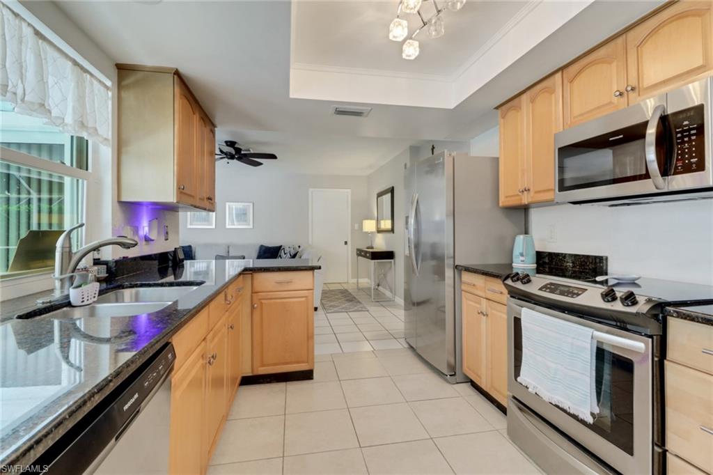 LAKEWOOD - Residential Lease