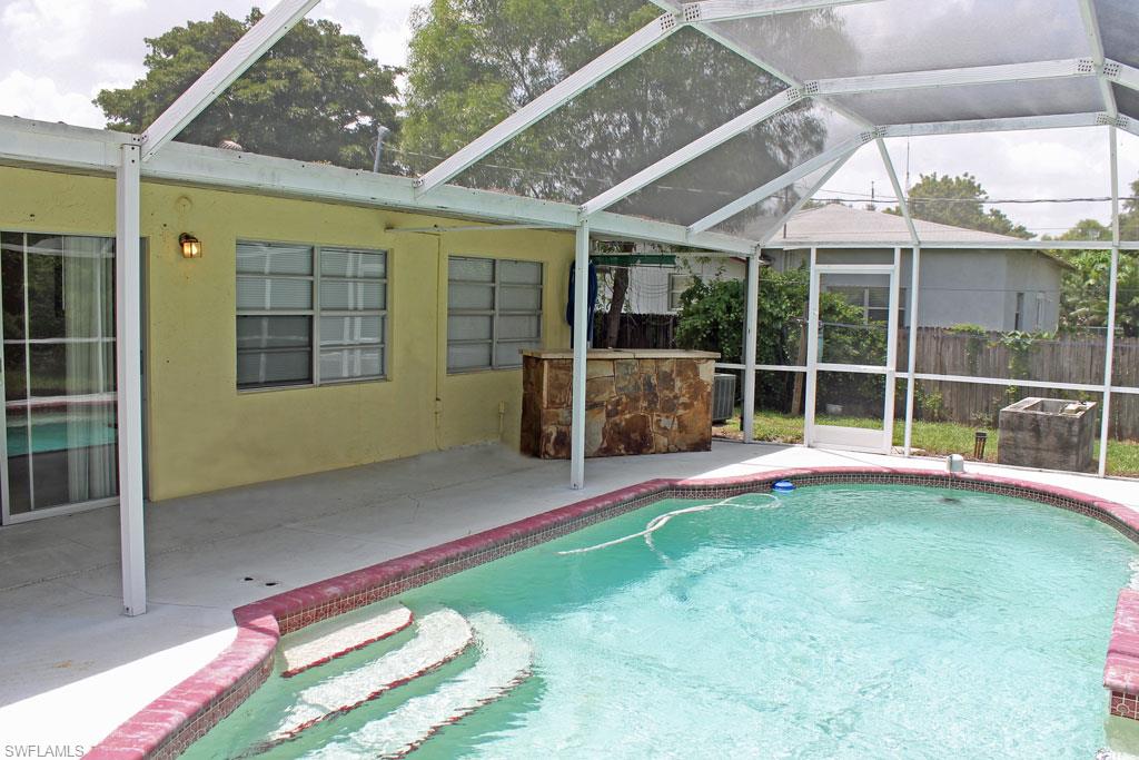 FORT MYERS SHORES - Residential
