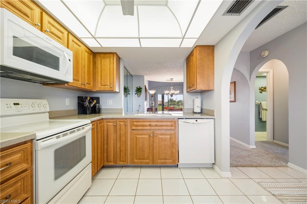 ROYAL VISTA CONDOMINIUM - Residential
