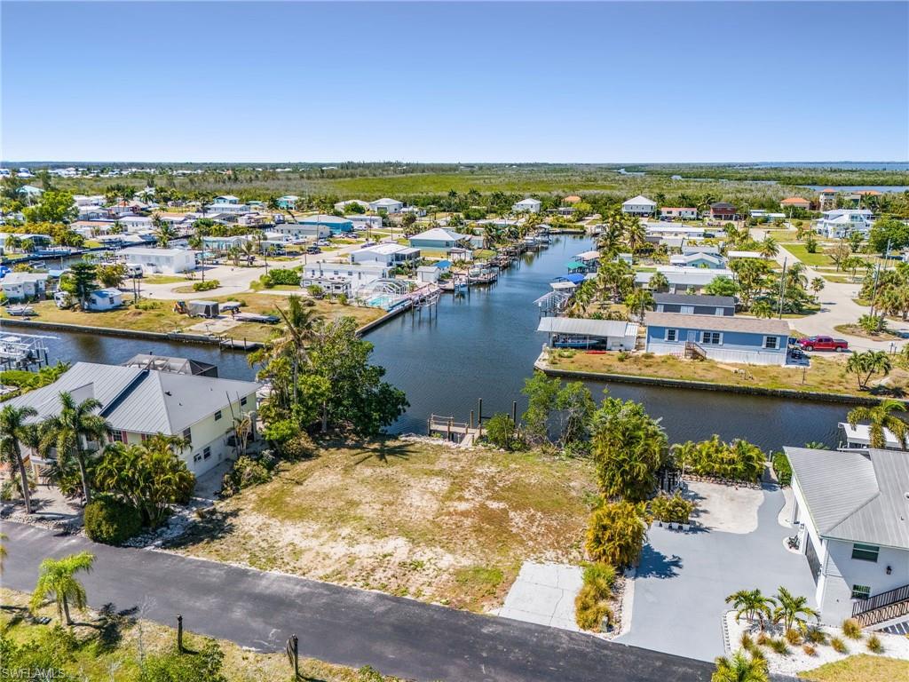 BUTTONWOOD KEY - Land