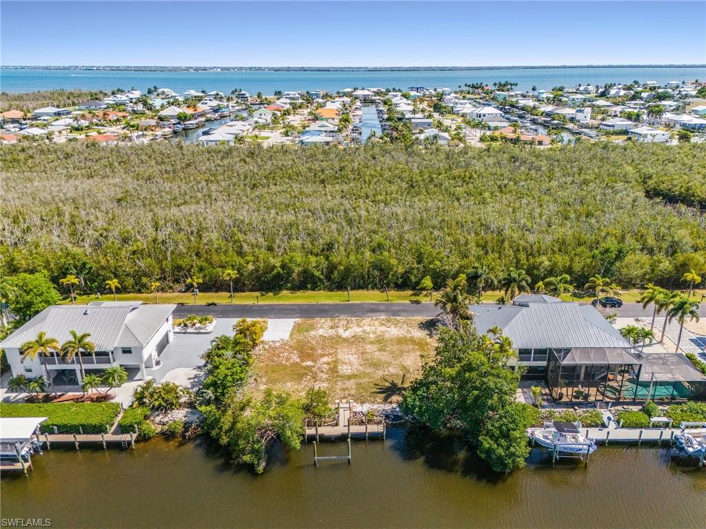 BUTTONWOOD KEY - Land