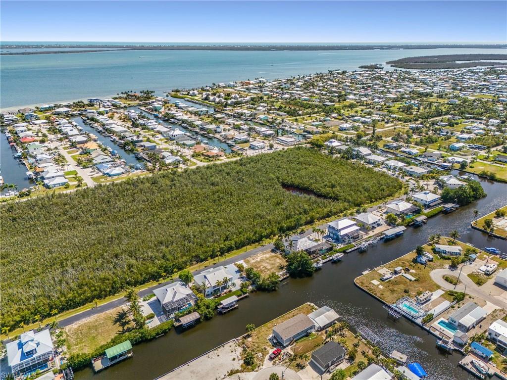 BUTTONWOOD KEY - Land
