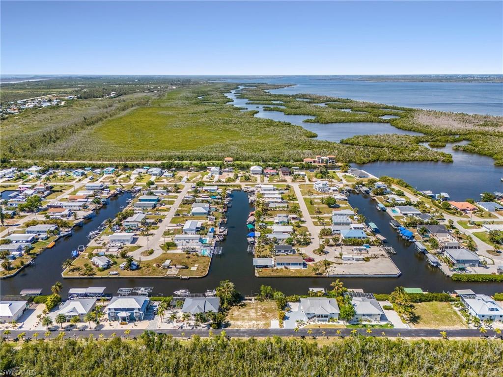 BUTTONWOOD KEY - Land