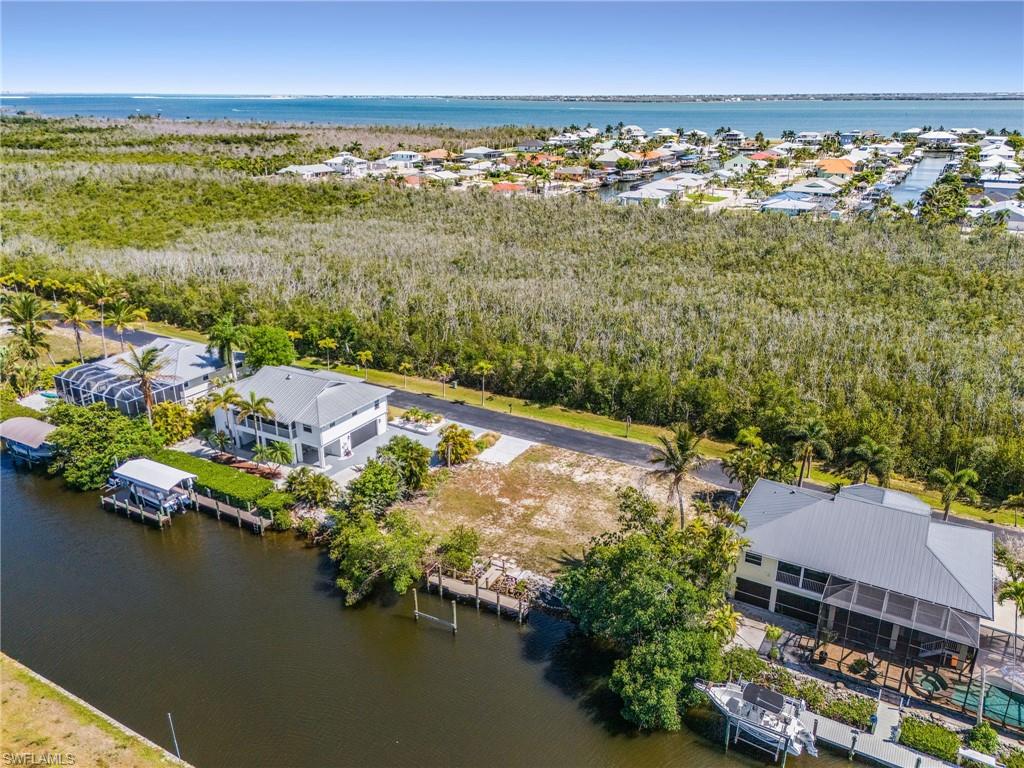 BUTTONWOOD KEY - Land