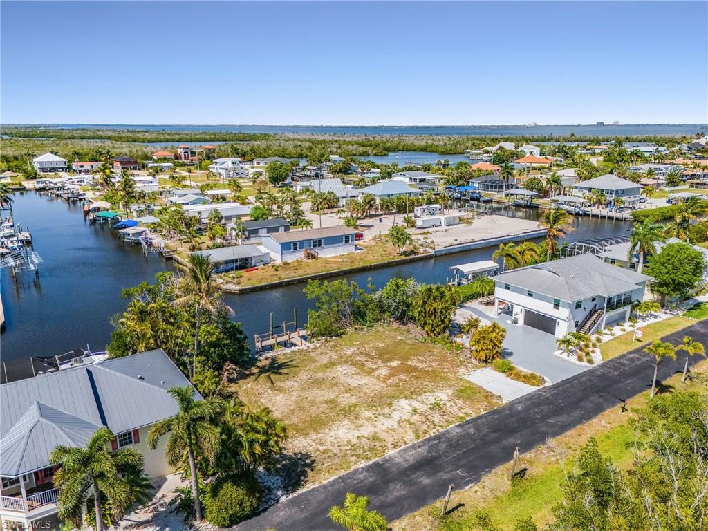 BUTTONWOOD KEY - Land