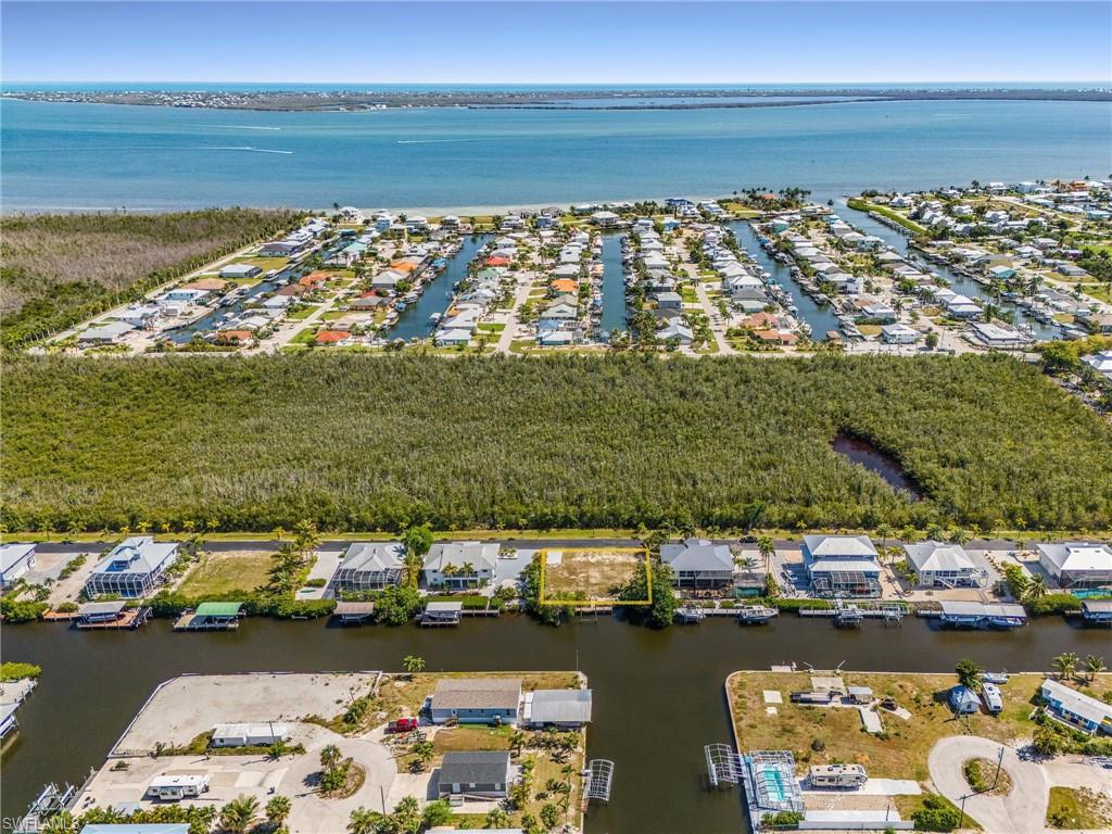 BUTTONWOOD KEY - Land
