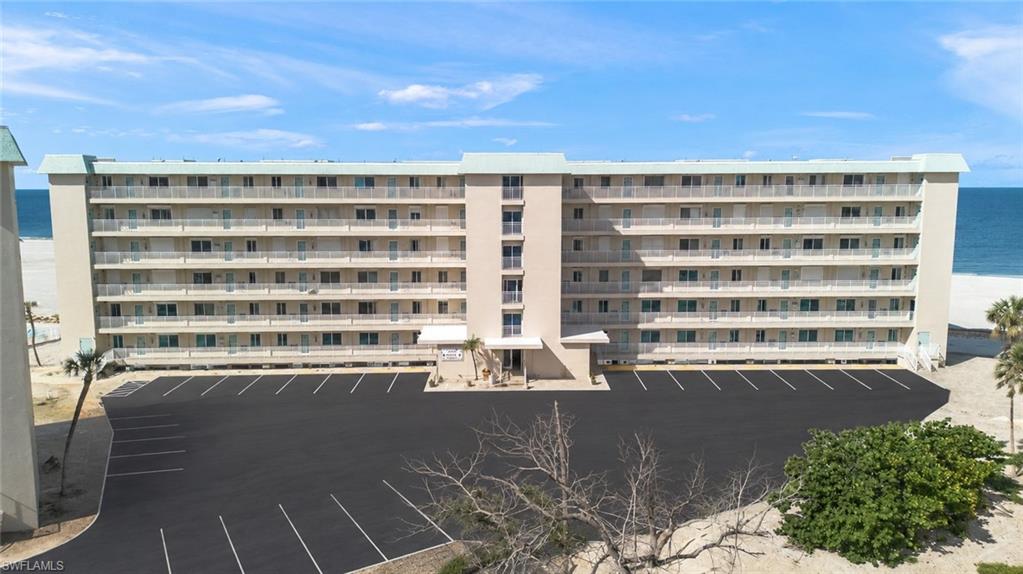 LEONARDO ARMS BEACH CLUB - Residential