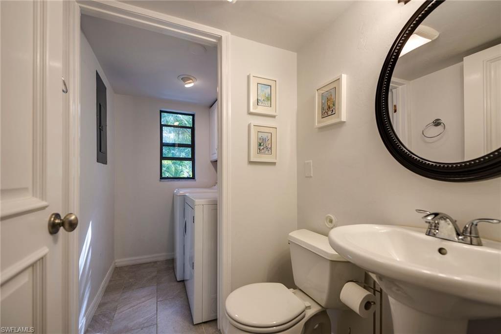 OAKES ESTATES - Residential