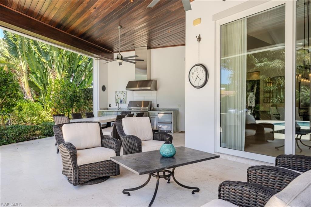 PELICAN BAY WOODS - Residential