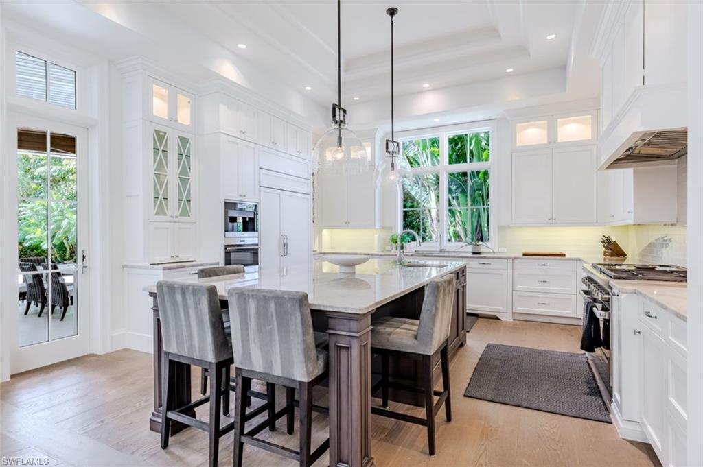 PELICAN BAY WOODS - Residential