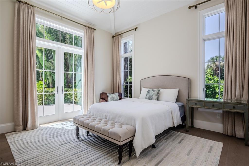 PELICAN BAY WOODS - Residential
