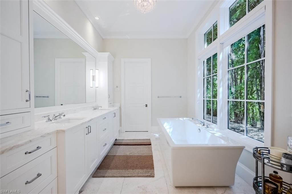 PELICAN BAY WOODS - Residential