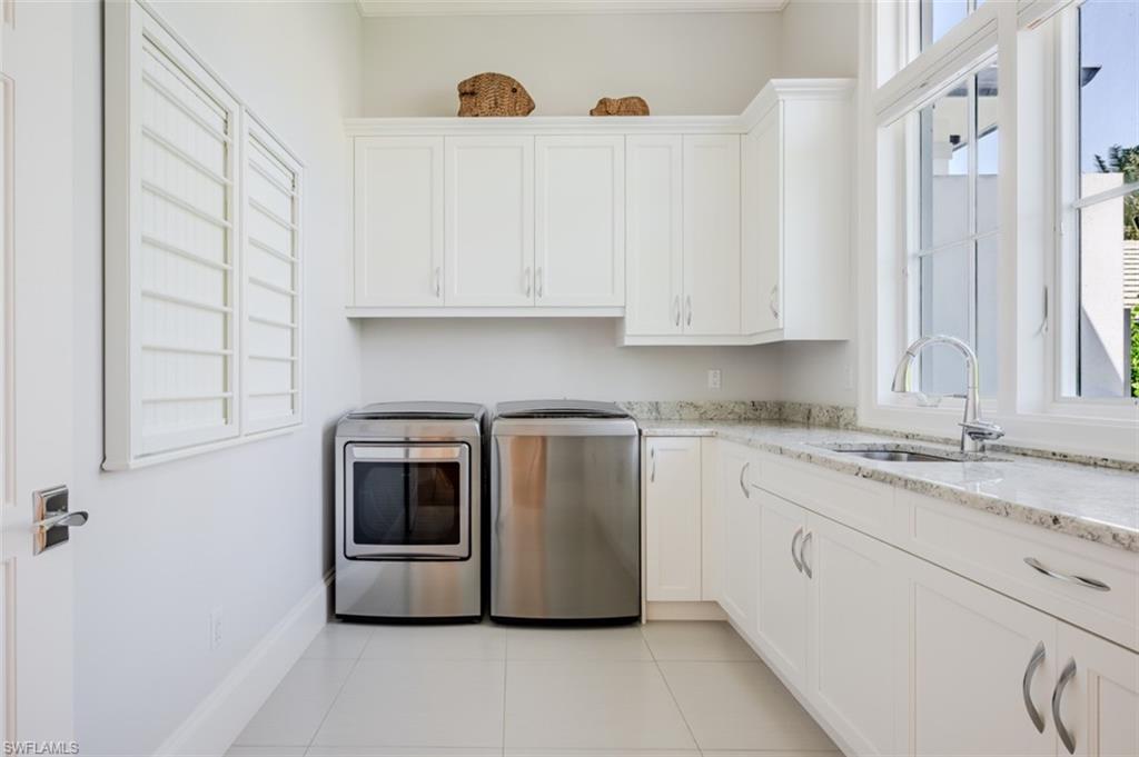 PELICAN BAY WOODS - Residential