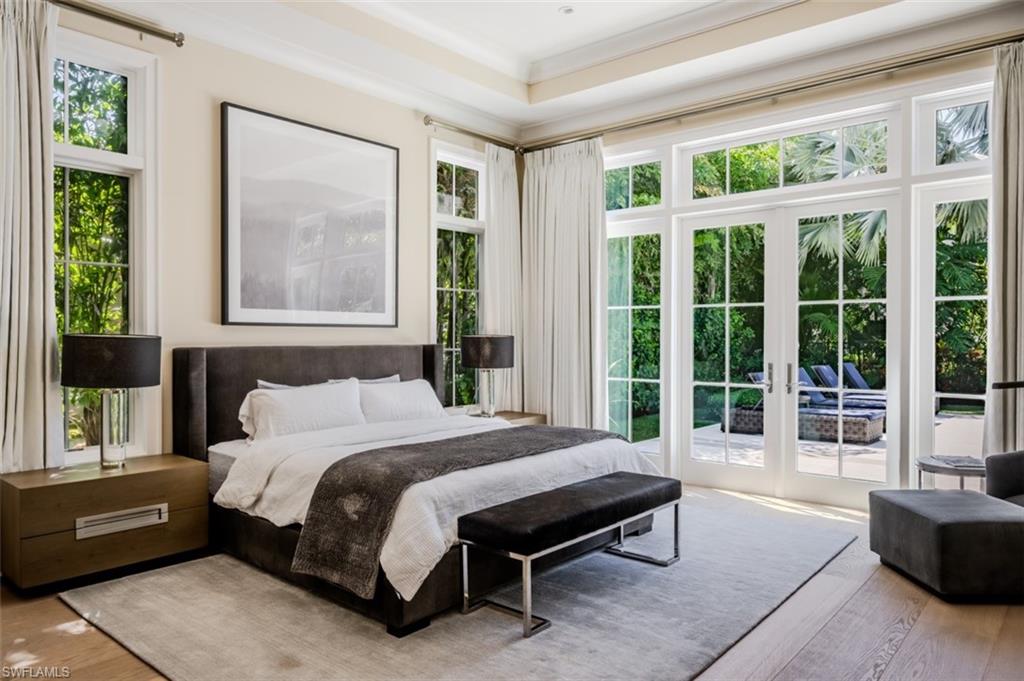PELICAN BAY WOODS - Residential
