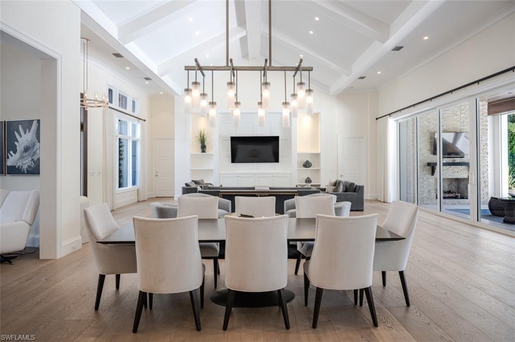 PELICAN BAY WOODS - Residential