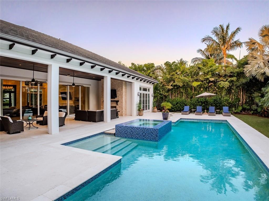 PELICAN BAY WOODS - Residential