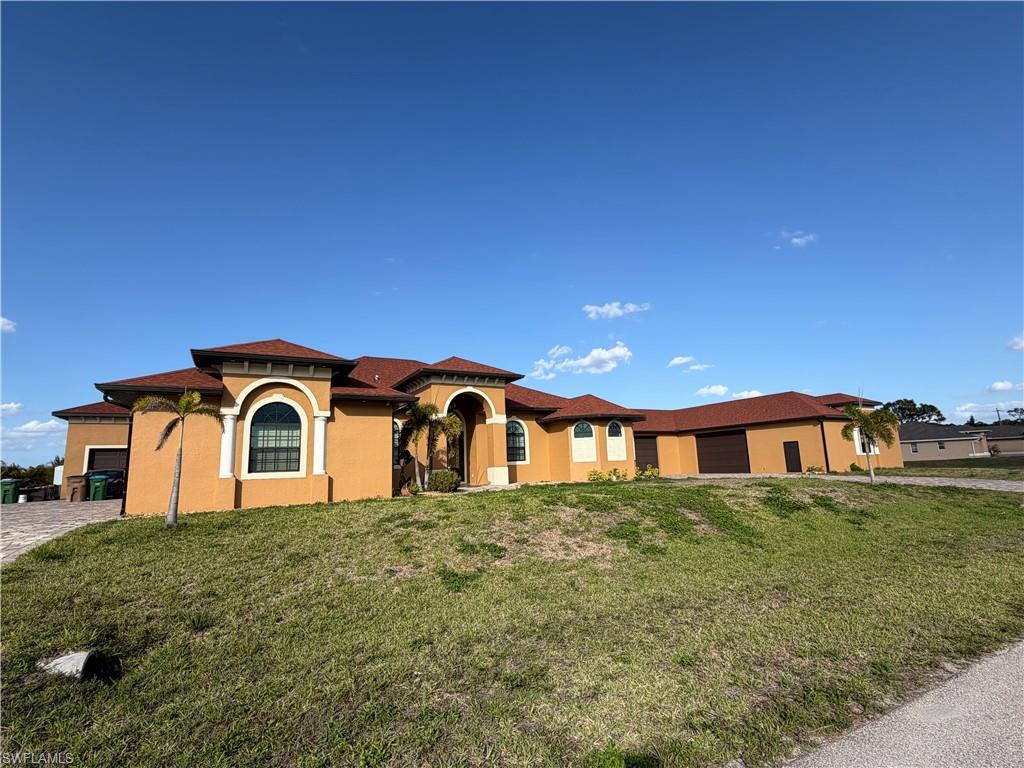 CAPE CORAL - Residential