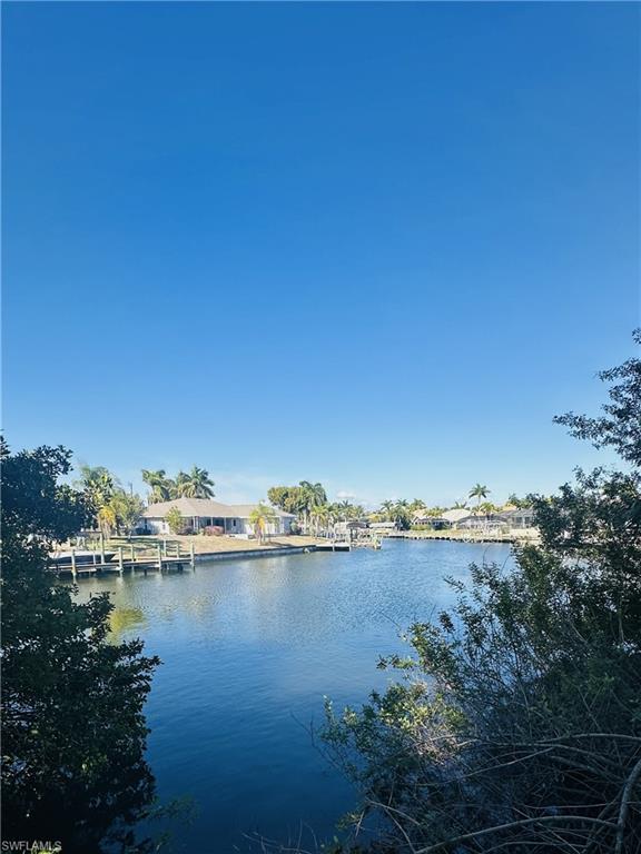 CAPE CORAL - Land