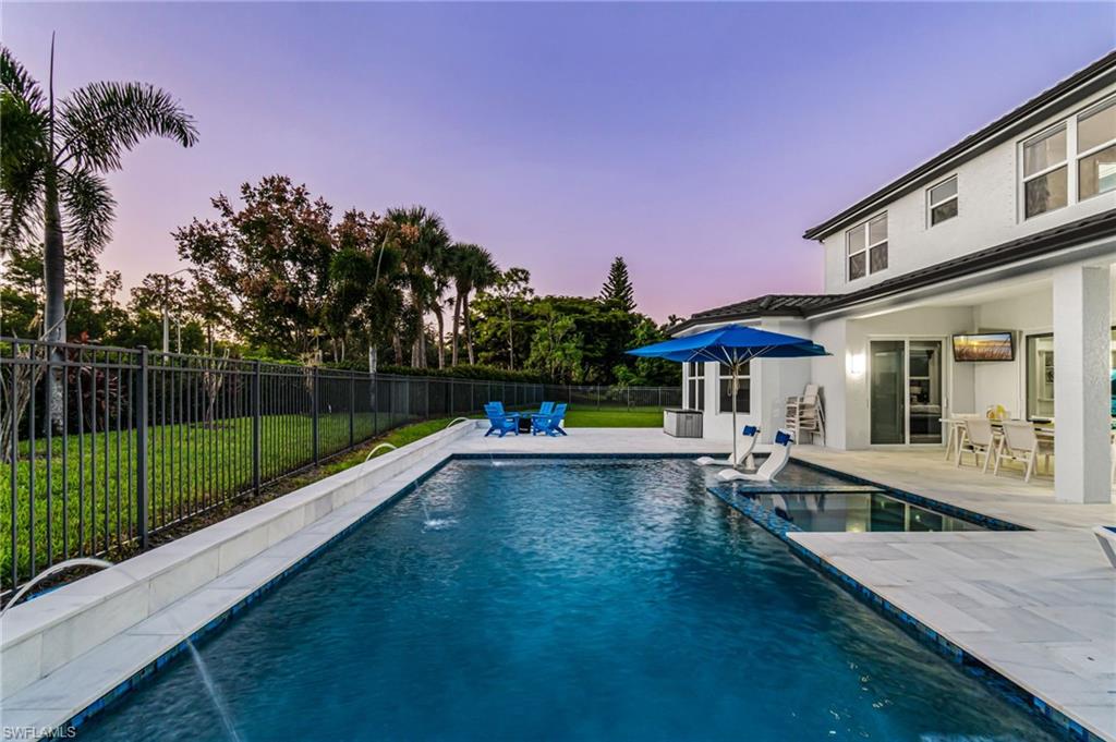 SATURNIA LAKES - Residential
