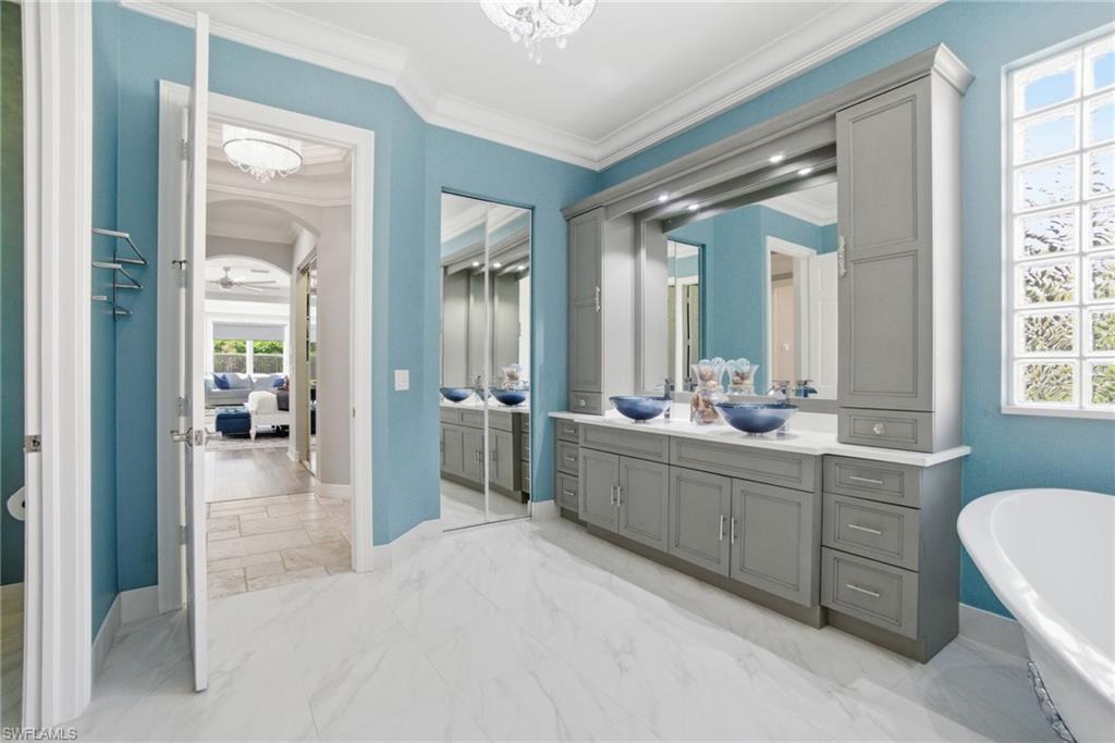 SATURNIA LAKES - Residential