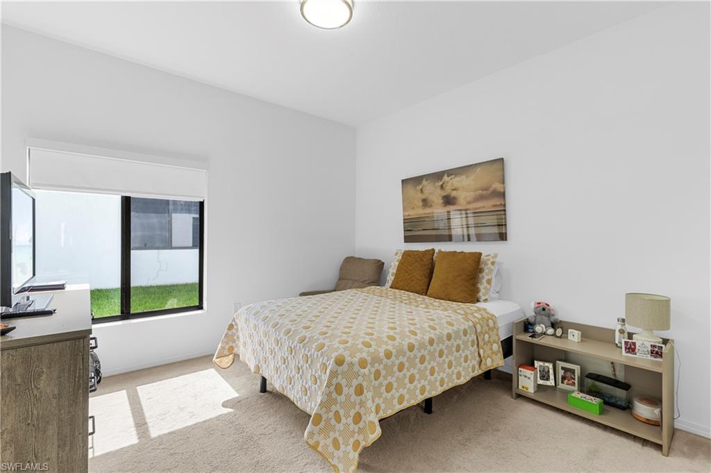 MAPLE RIDGE - Residential