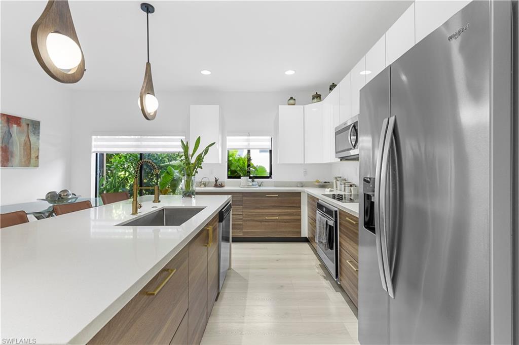 MAPLE RIDGE - Residential