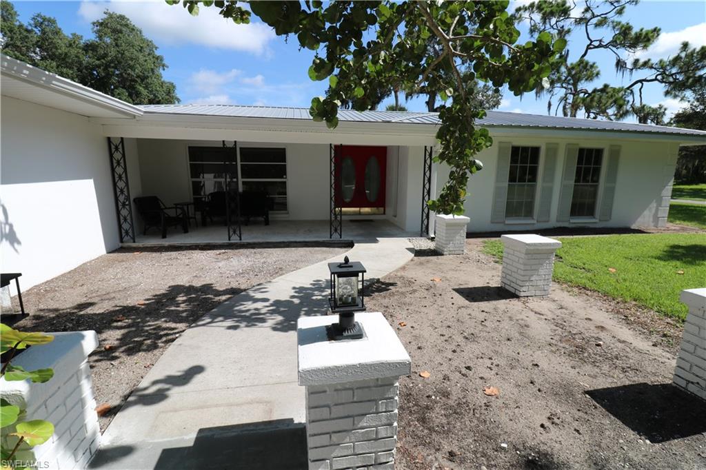 LAUREL OAKS - Residential