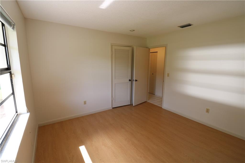 LAUREL OAKS - Residential