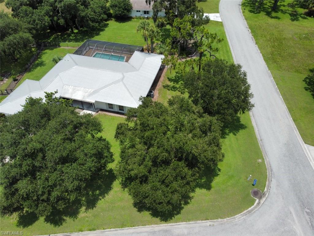 LAUREL OAKS - Residential