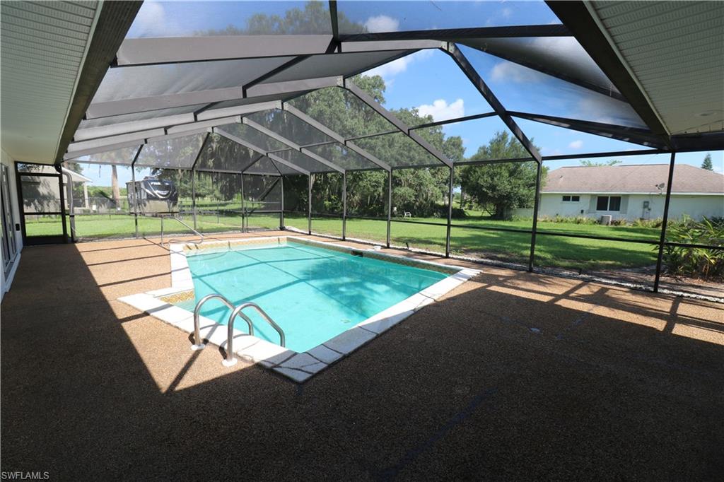LAUREL OAKS - Residential