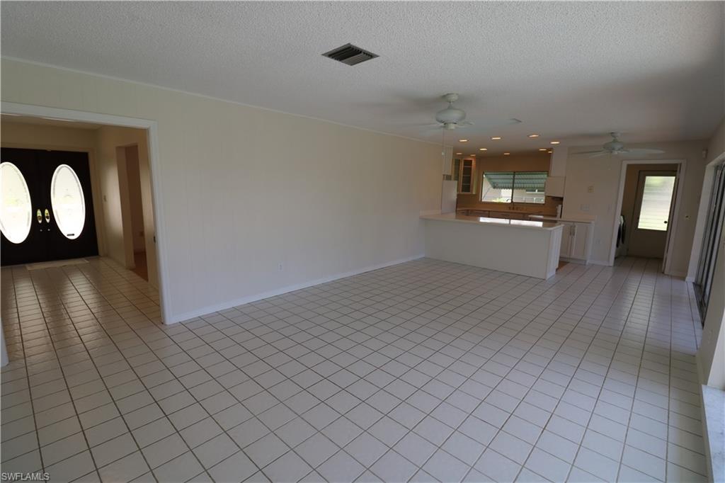 LAUREL OAKS - Residential