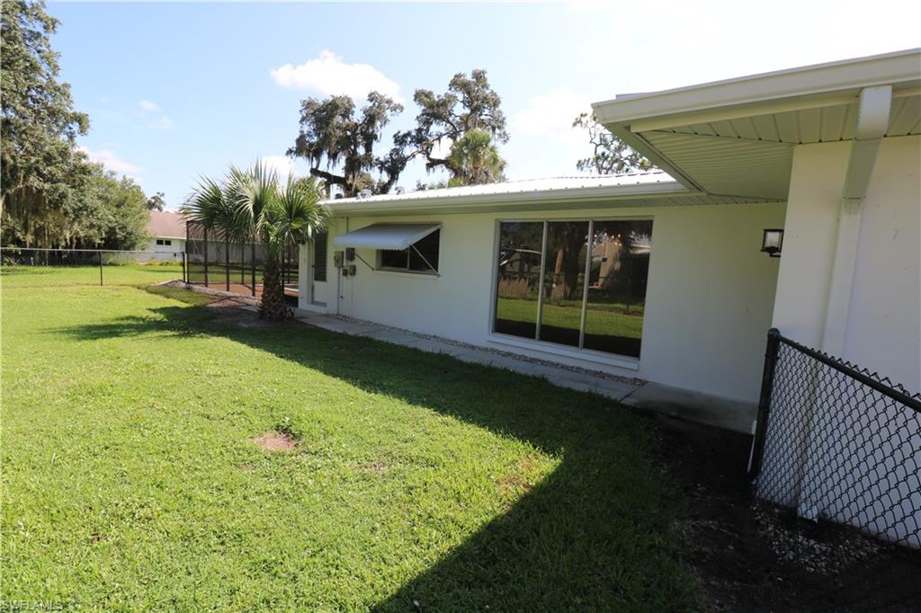 LAUREL OAKS - Residential