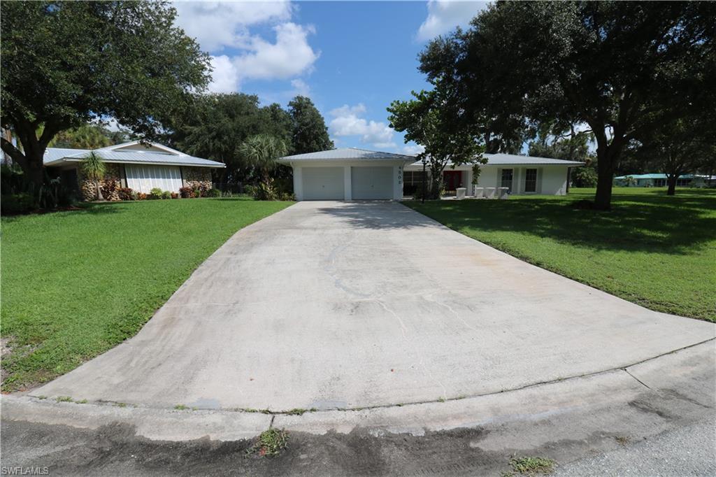 LAUREL OAKS - Residential